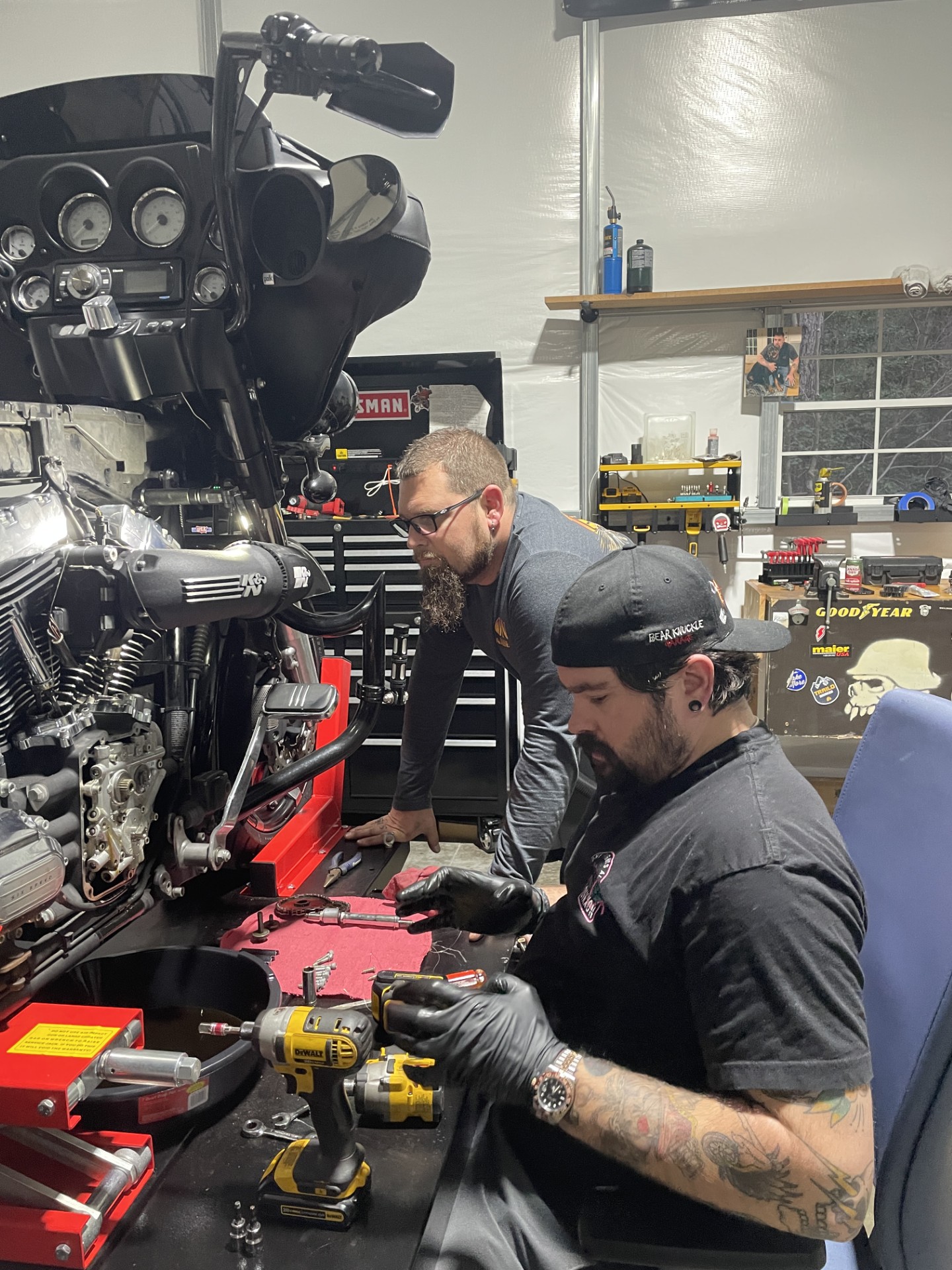 Alex and Bryan tearing into a Harley bagger